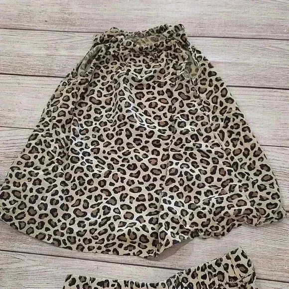 Leopard Top and Shorts - Picture 2 of 3